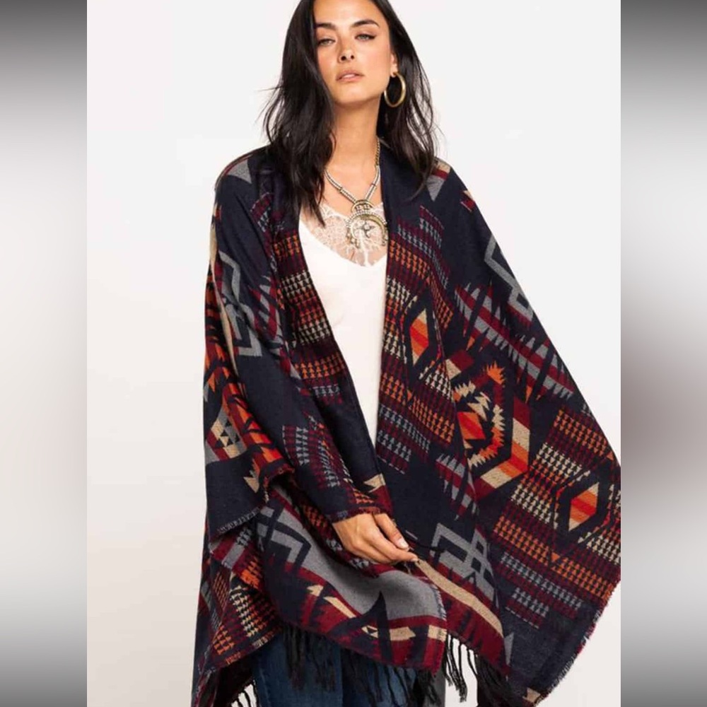 NWT Vince Camuto Open Front Western Jacquard Poncho